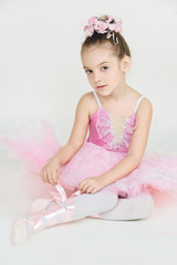 Obraz na płótnie Canvas young ballerina