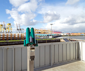 Ausblick zum Containerhafen