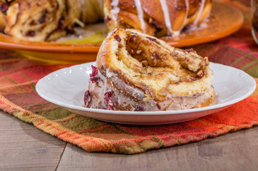 Hazelnut cranberry coffee cake dessert