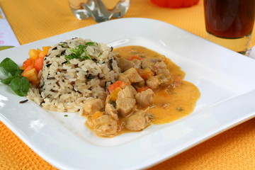 Reis mit Hühnchen