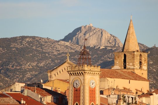 Massif de la Sainte-Baume et  Aubagne en Provence
