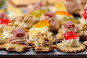 Finger food