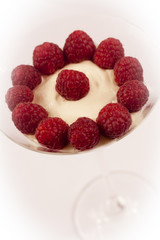 Himbeercreme Dessert im Glas