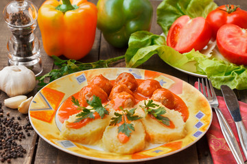 meatballs in tomato sauce