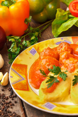 meatballs in tomato sauce