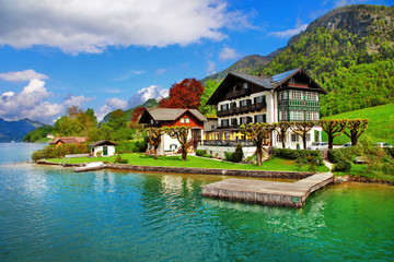 Fototapeta na wymiar piękne jeziora Austrii. St.Wolfgang
