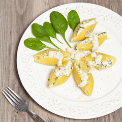 Jumbo Shells pasta staffed with ricotta cheese and spinach