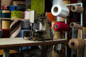 Fototapeta na wymiar Old Antique Sewing Machine