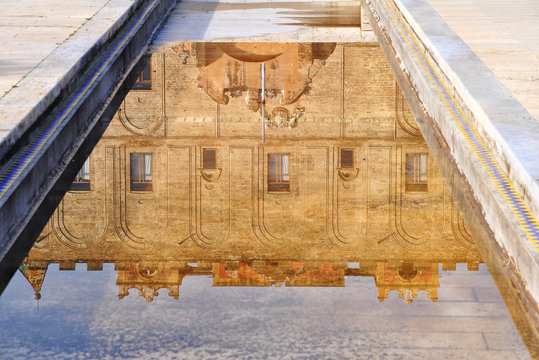 the Zisa reflected.