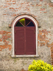 rural round arch window