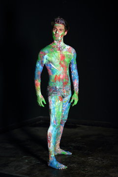 27 638 результатов по запросу "body paint male" в категории "...