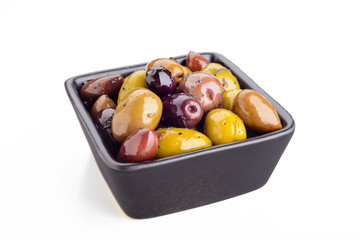 Green and black olives 