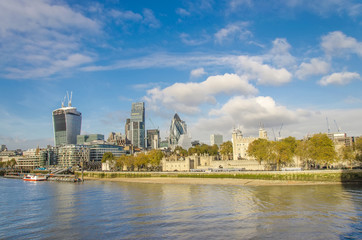 Fototapeta na wymiar London skyline cityscape with modern buildings