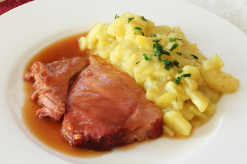 Badisches Schäufele mit selbstgemachtem Kartoffelsalat