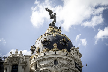 Metropolis building, Image of the city of Madrid, its characteri