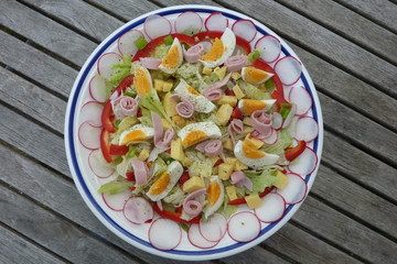 Italienischer Salat mit Radieschen