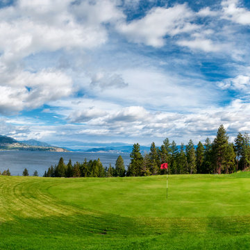 Golf Tee At Kelowna Lakeshore Road Okanagan Valley BC