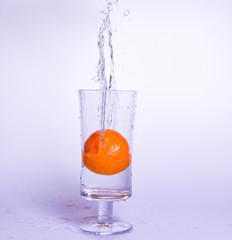 Orange im Fall