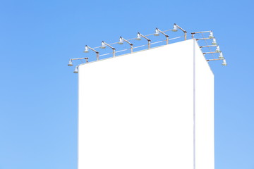 Obraz premium Billboard with empty screen, against blue cloudy sky