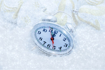 Christmas clock five minutes left