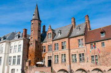 Fototapeta na wymiar Używany średniowieczne miasto w Belgii