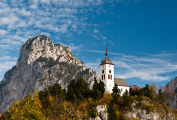 Fototapeta na wymiar Johannesberg Chapel, Traunkirchen, Austria