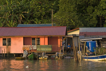 Fototapeta na wymiar Wioska rybacka, Ban Yan, Borneo, Sarawak, Malezja