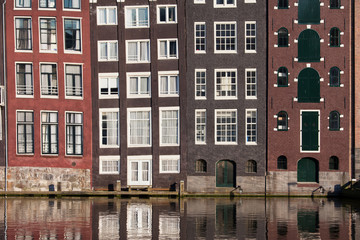 Fototapeta na wymiar Canal Houses in Amsterdam