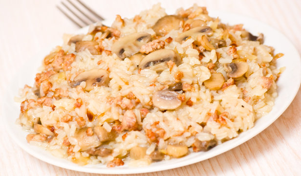rice with minced meat and mushrooms