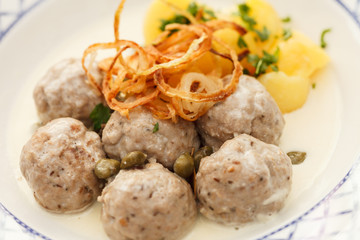 meatballs with potatoes