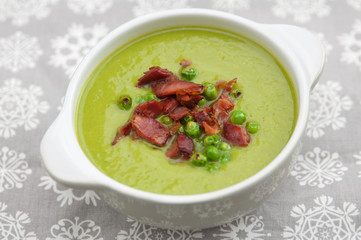 Erbsensuppe