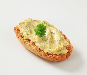 Crispy roll and herb butter