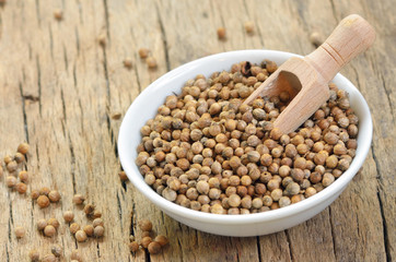 dried coriander seeds
