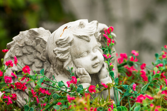 sculpture of little angel