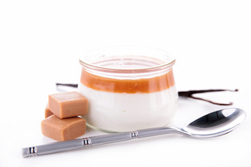 caramel dessert