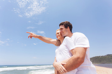 Fototapeta na wymiar young couple on vacation