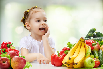eating fresh fruit