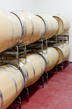 barrique barrels en winery