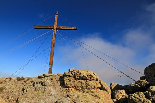 Cross at Capu di a Veta, Calvi