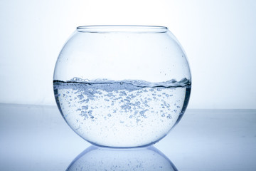 Bowl with water bubbles