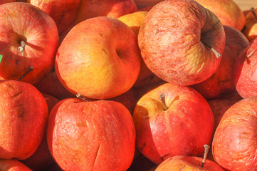 Red Apple