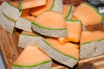 cantaloupe melon slices