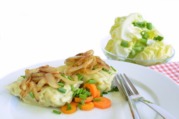 Maultaschen geschmelzt mit Zwiebeln