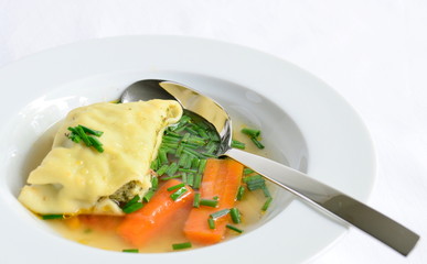 schwäbische Maultaschen in der Brühe