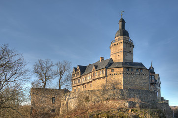 Fototapeta na wymiar Burg Falkenstein im Winter