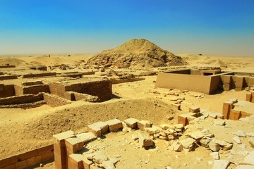 excavations near Dioser pyramid
