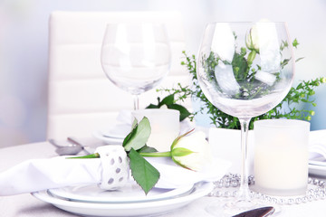 Table arrangement in restaurant