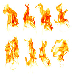 Vuur vlammen geïsoleerd op witte achtergrond