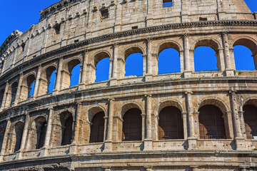 Obraz premium The ruins of the Colosseum in Rome