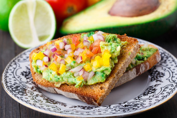 Sandwich with avocado